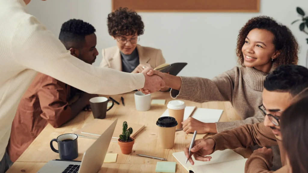 Pourquoi faut-il confier sa stratégie à une agence de communication ?